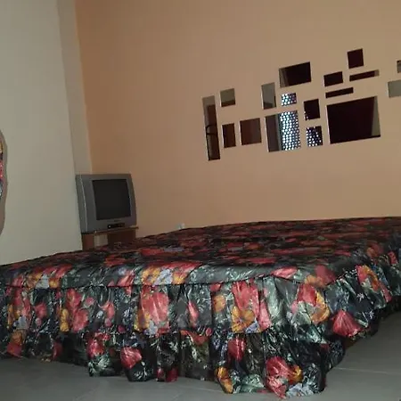 Center Near The Sea And Metro!unique Crystal With Amazing View Apartment