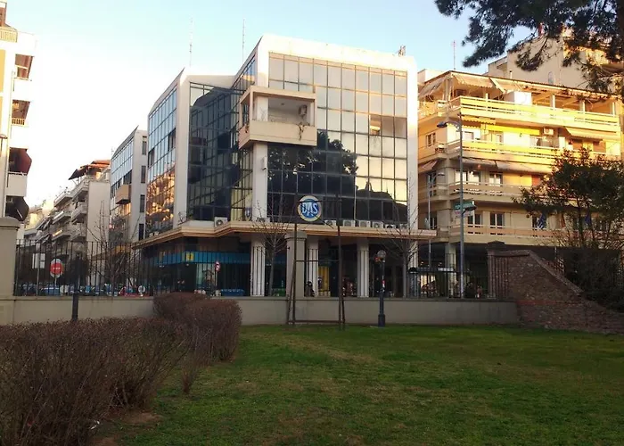 Center Near The Sea And Metro! Unique Crystal With Amazing View *