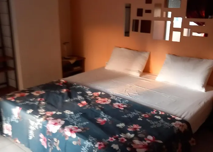 Center Near The Sea And Metro! Unique Crystal With Amazing View Apartmán